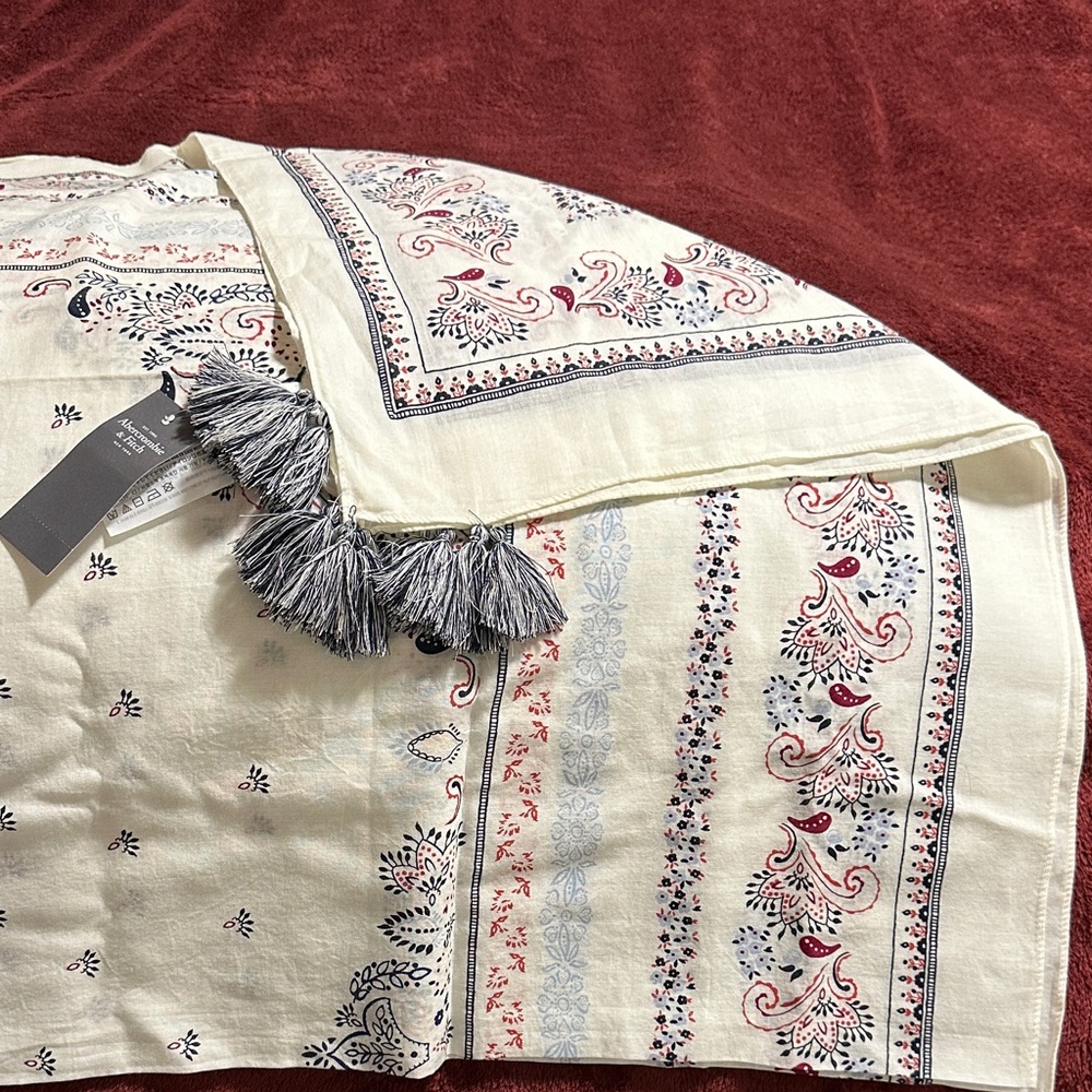 Abercrombie & Fitch Cream and Red Scarf
